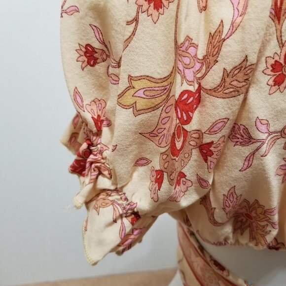 Rusttydustty top Large floral print cropped puff sleeve cutout tie back boho - Picture 10 of 13